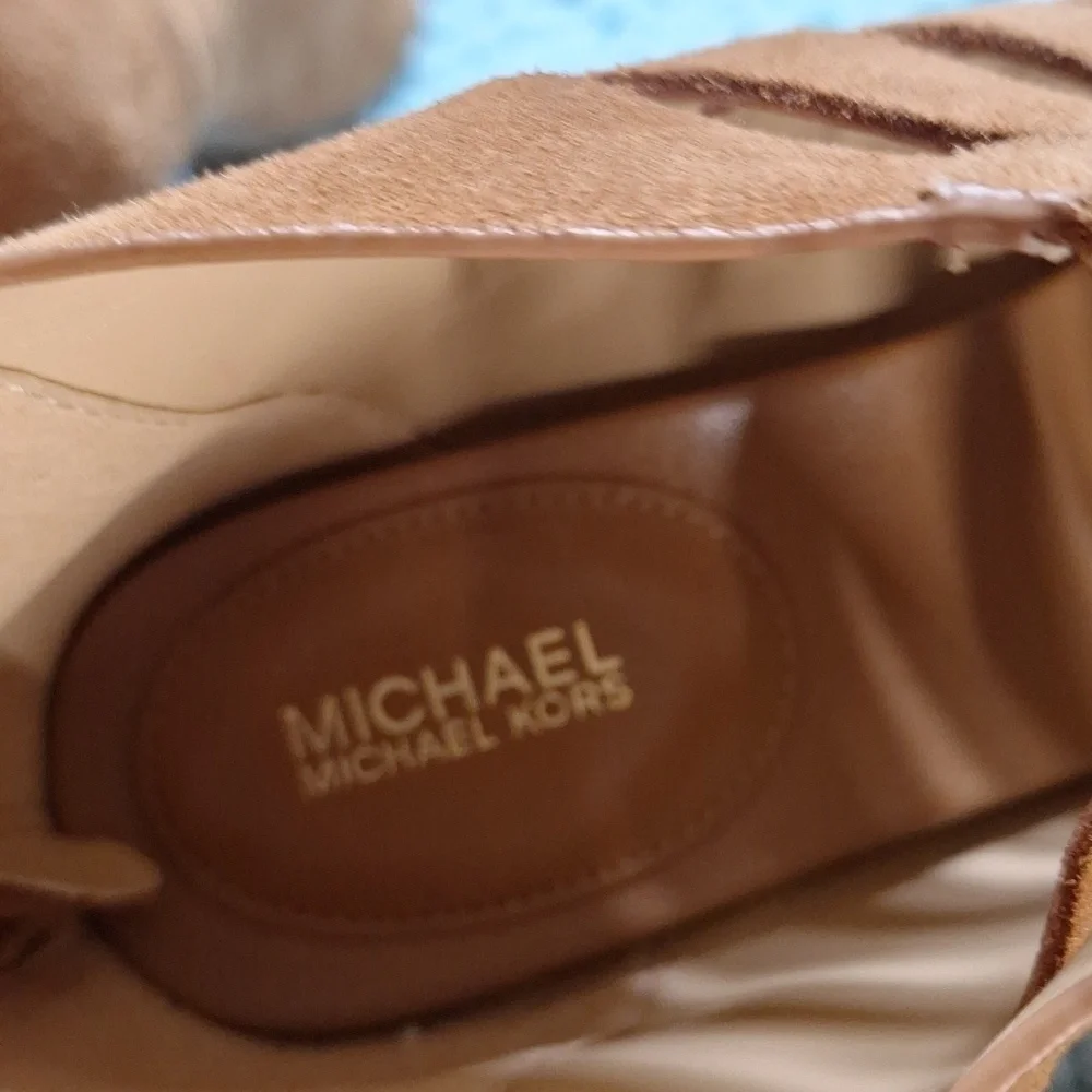 Michael Kors size 8 suade brown heels